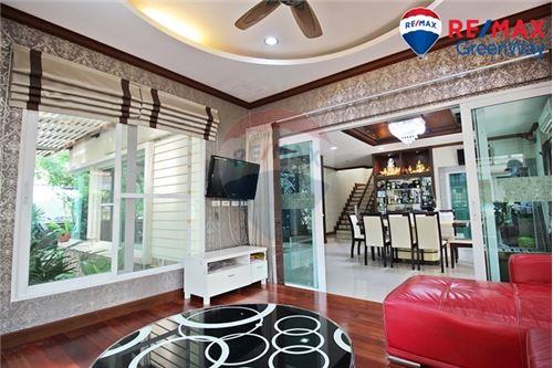 Bang Khun Thian Condo secondhand single house for sale for rent
